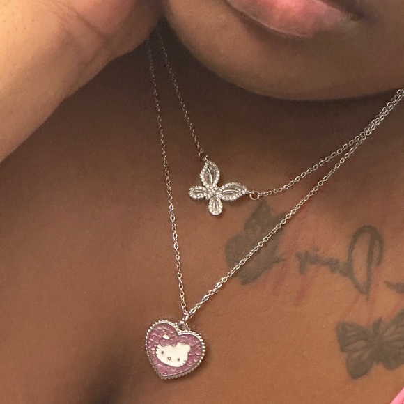 Meet your Posher, Mari - Picture 1 of 1